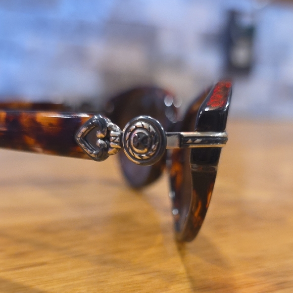 Brighton Tortoise Sunglasses with Silver Details - Picture 2 of 3